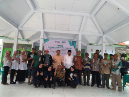 Mahasiswa KKN-Tematik Universitas Trunojoyo