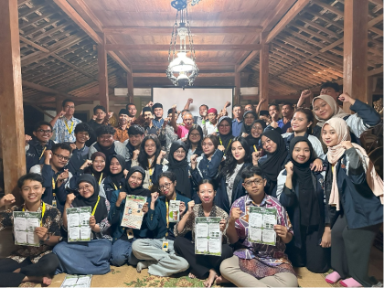 Mahasiswa KKN-T Undip